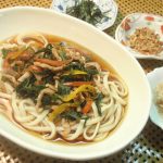 あざみと豚肉の冷うどん