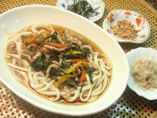 あざみと豚肉の冷うどん