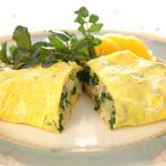 あしたばとアサリの包みオムレツ