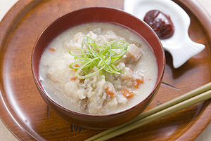 おからの根菜汁コチュジャン添え