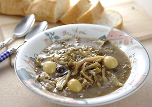 きのこと豚肉のカレースープ