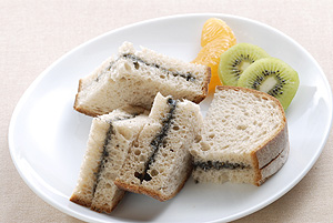 ごまペーストのサンドイッチ