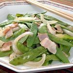 さやえんどうとベーコンの炒め物