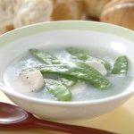 さやえんどうとホタテ貝柱のスープ