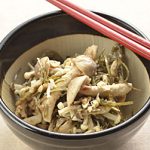 しめじ・えのきだけ・糸昆布の落花生和え