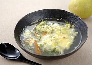しょうがとねぎのチーズ入り卵スープ