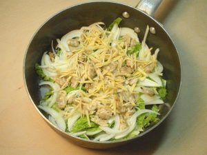 しょうがとアサリの卵とじ