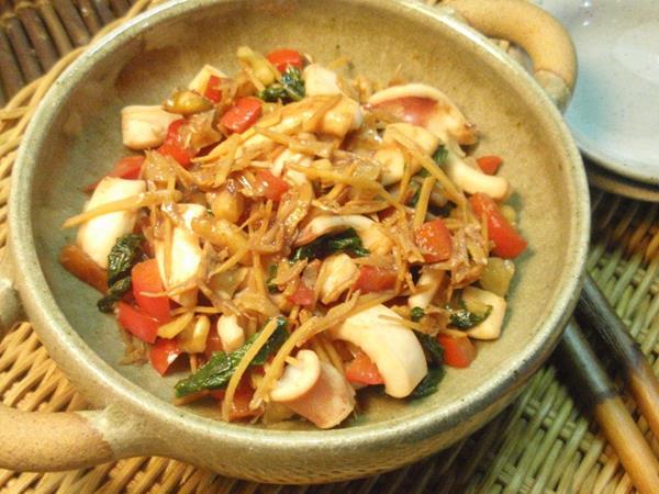 しょうがとイカの炒め物