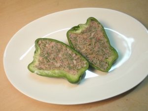 すぎなのピーマン肉詰め