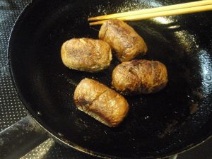 すりおろしわさびの牛肉巻きおにぎり