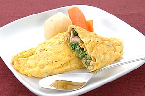 せりのマグロ入りオムレツ