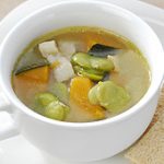 そら豆・かぼちゃ・ベーコンのスープ