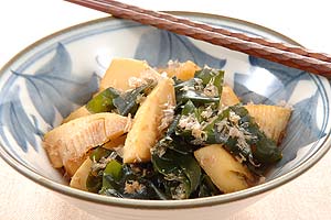 たけのことワカメのカツオ節がらめ
