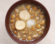 なめこ・麩・大根おろしの味噌汁