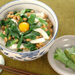 にらの納豆和えどんぶり