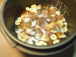 にんにくとイワシの炊き込みごはん