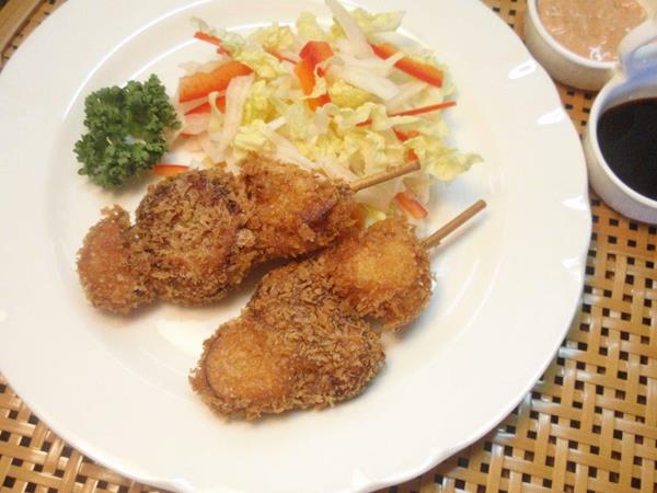 にんにくと干し柿の串カツ