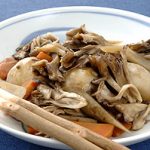 まいたけと根菜の煮物