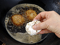 みそ味の豆腐揚げ