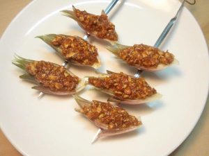 みょうがのナッツ入り味噌焼き