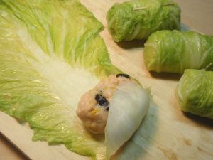 ゆずと鶏ひき肉の白菜ロール