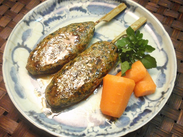 よめなの鶏ひき肉バーグ
