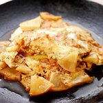 りんごとキムチの卵とじ