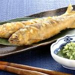 アユの唐揚げきゅうりドレッシング添え