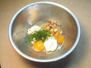 アーモンド入りヨーグルトのスクランブルエッグ