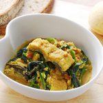ウナギとほうれん草のカレー