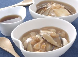 エビの豆腐花（トウフファー）風黒酢がけ