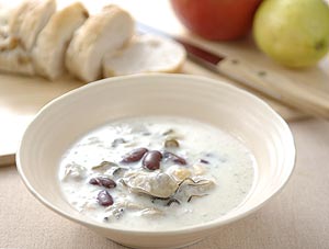 カキと豆の豆乳スープ