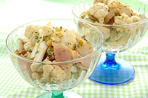 カリフラワーのゆで卵和え
