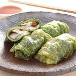 カレイのレタス蒸し巻き