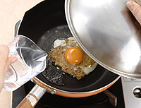 カレー味の豚ひき肉エッグ