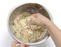 キャベツと白ごまのパイ生地風クッキー