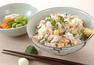 クレソンと塩鮭の炒り卵入り混ぜごはん