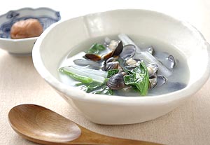 シジミと大根・ほうれん草のスープ