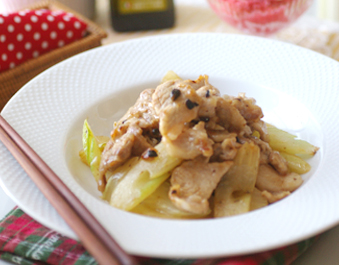 セロリと豚肉の豆豉炒め