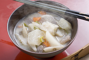 タラと根菜の酒かす汁