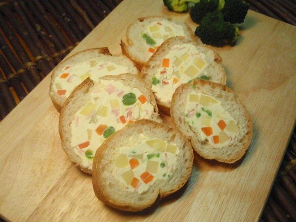 チーズ詰めフランスパン