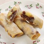 バナナと小豆の揚げ春巻き