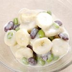 バナナと豆のヨーグルトドレッシング和え