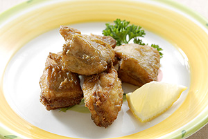 フグのにんにく醤油抹茶揚げ