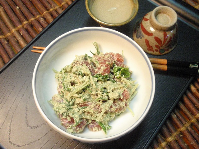 マグロのすぎな白和え