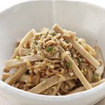 凍り豆腐と切り干し大根のピリ辛和え