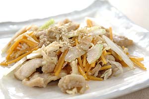 切干大根と鶏肉の和風ドレッシングサラダ