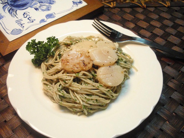 塩麹入りパセリソースのそばパスタ