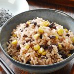小豆ととうもろこしの炊き込みごはん