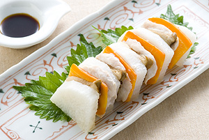 山の芋と鶏ササミ肉の蒸し物